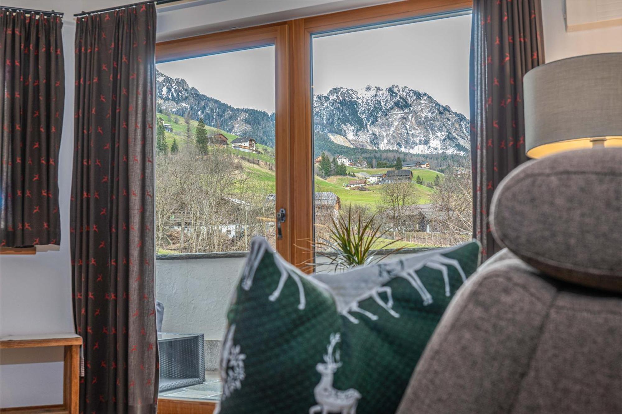 Alpine Mountain Chalet San Vigilio Di Marebbe Luaran gambar
