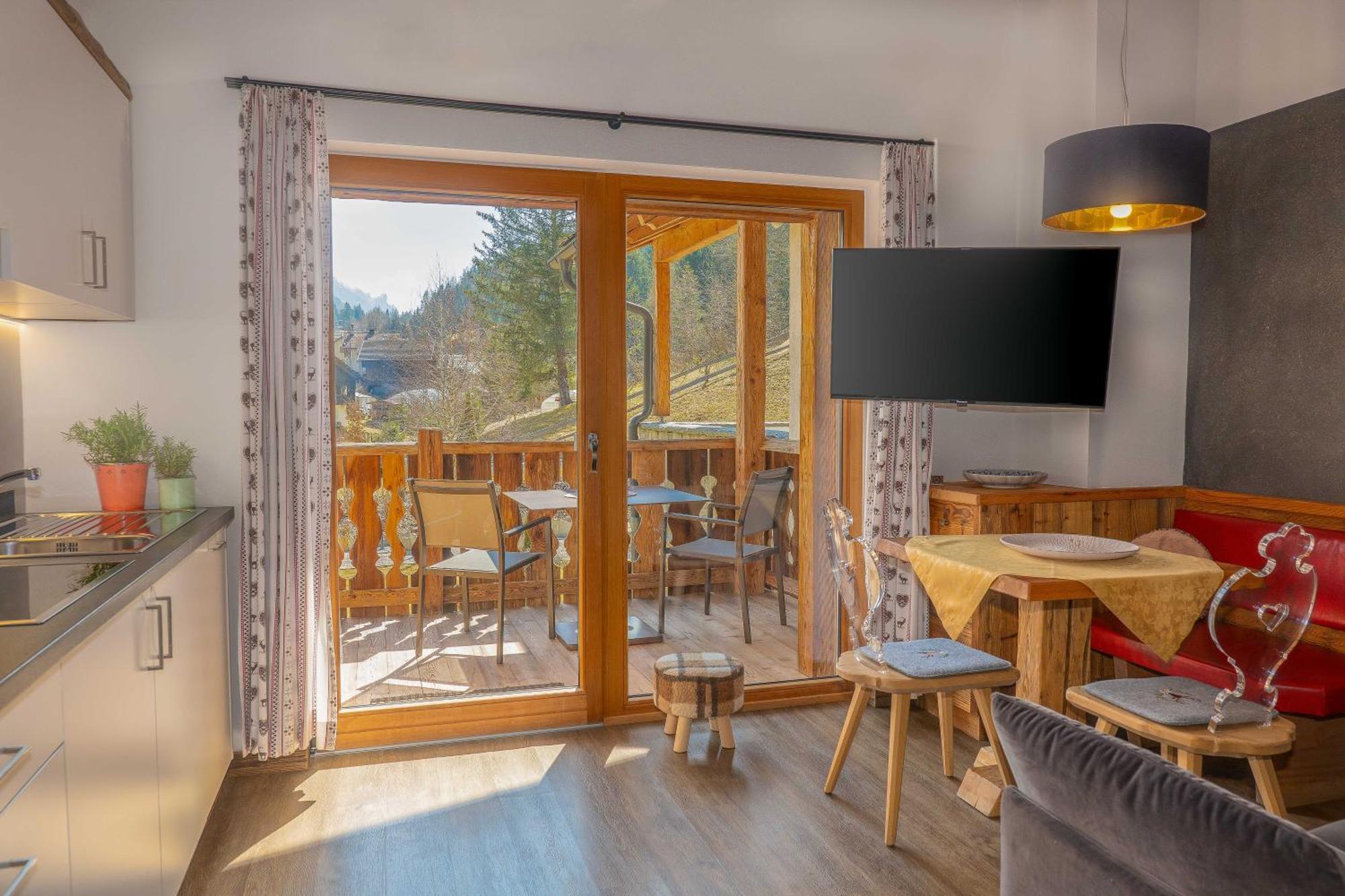 Alpine Mountain Chalet San Vigilio Di Marebbe Luaran gambar