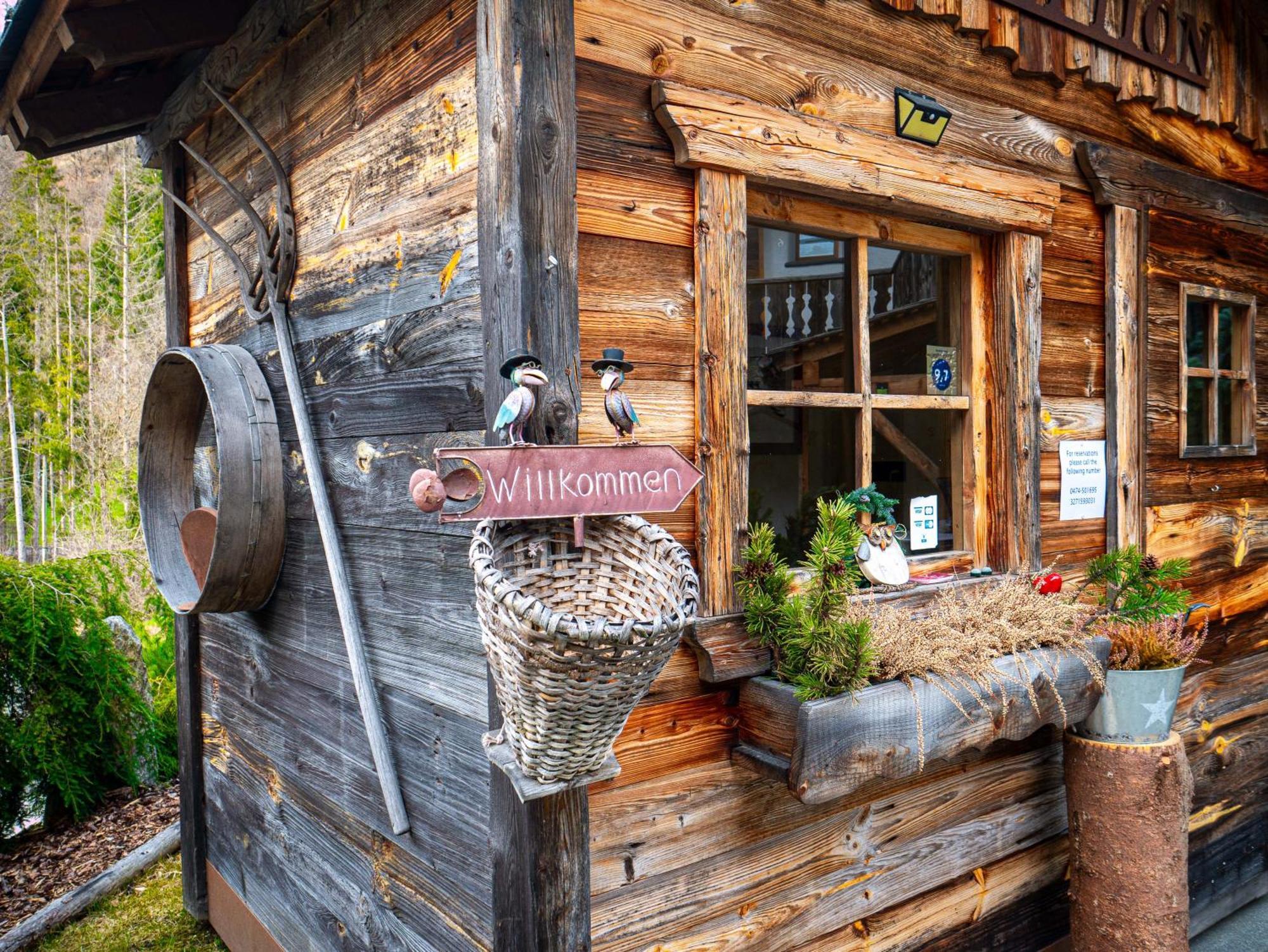 Alpine Mountain Chalet San Vigilio Di Marebbe Luaran gambar