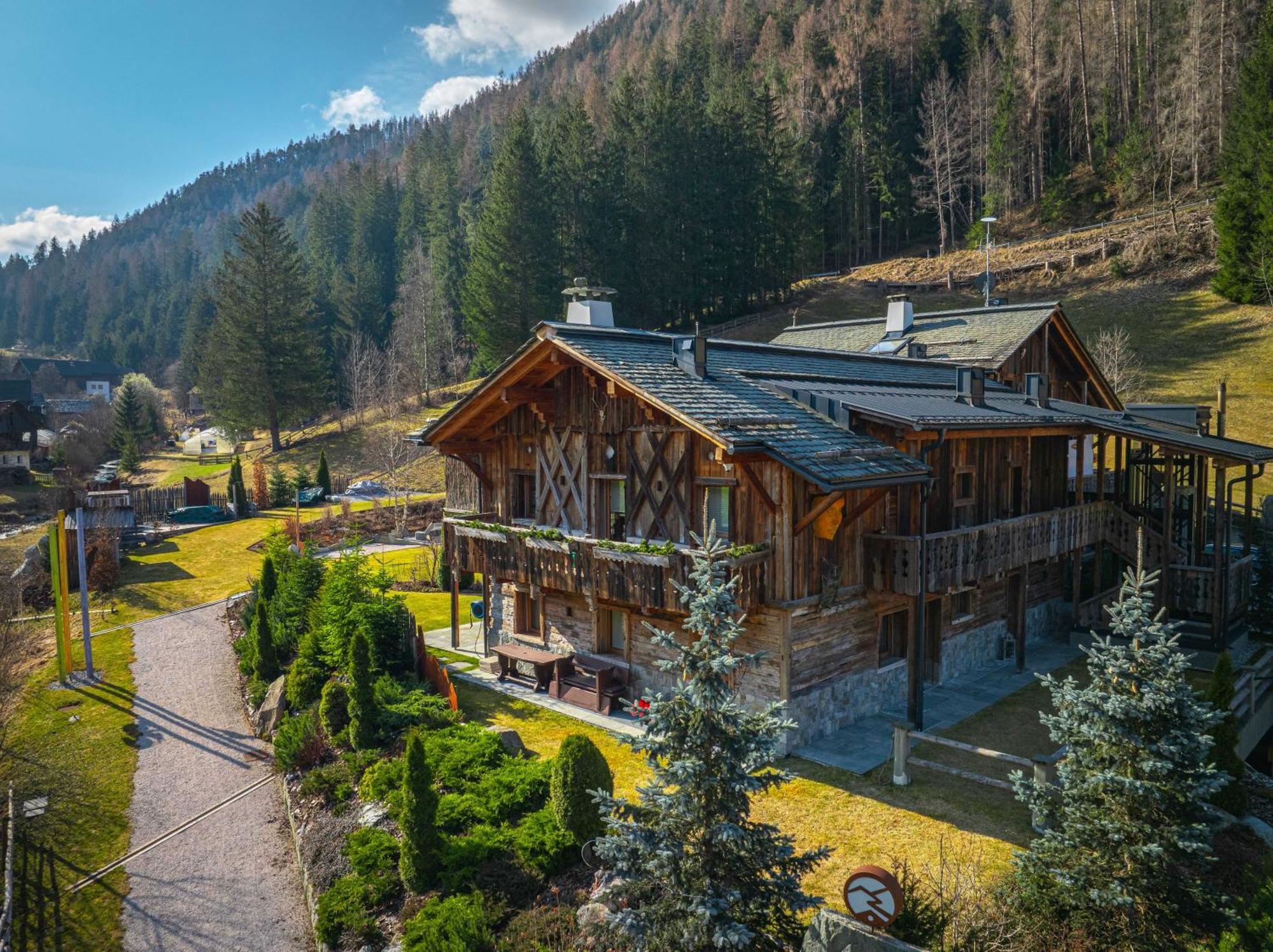 Alpine Mountain Chalet San Vigilio Di Marebbe Luaran gambar