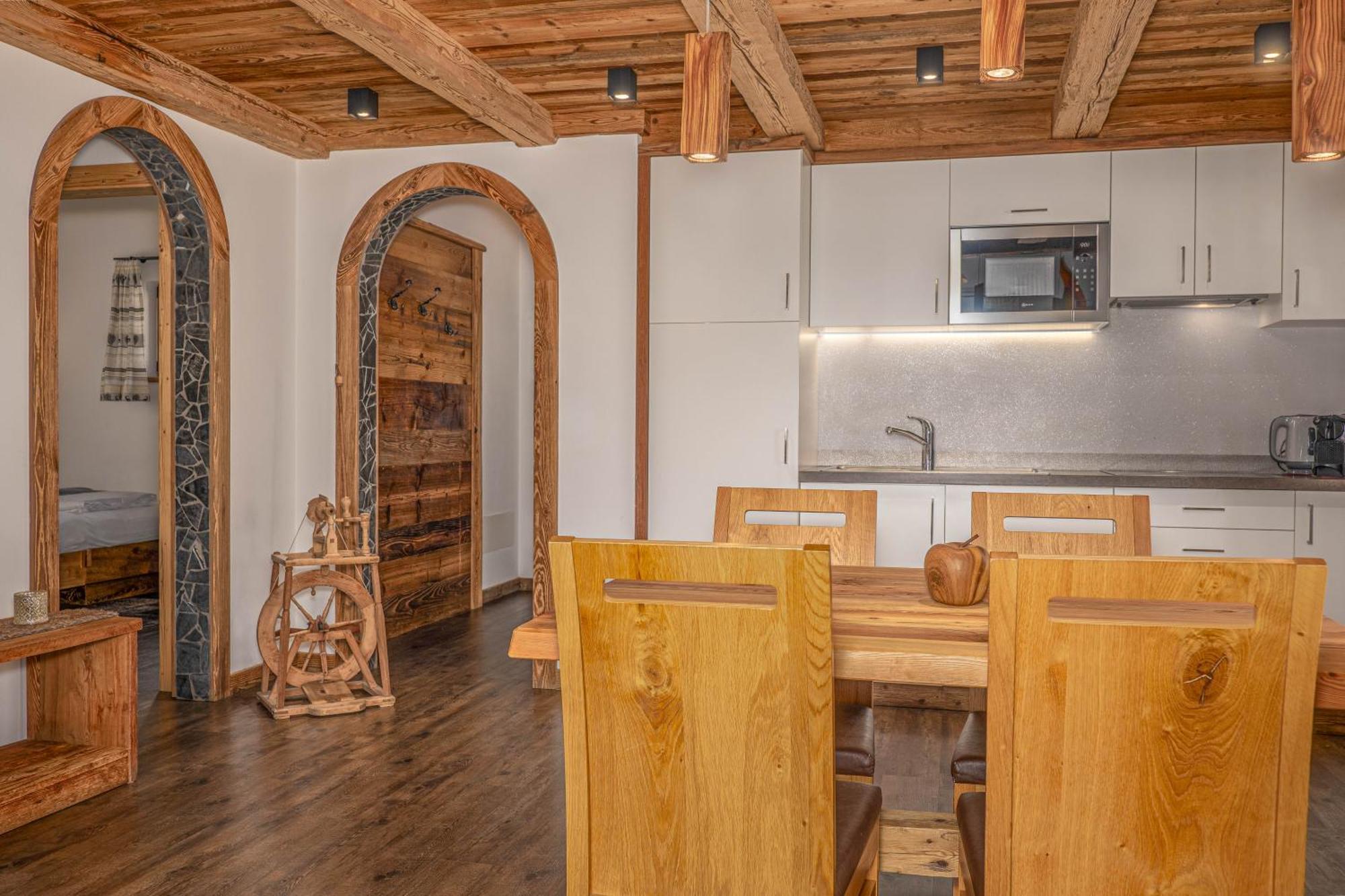 Alpine Mountain Chalet San Vigilio Di Marebbe Luaran gambar