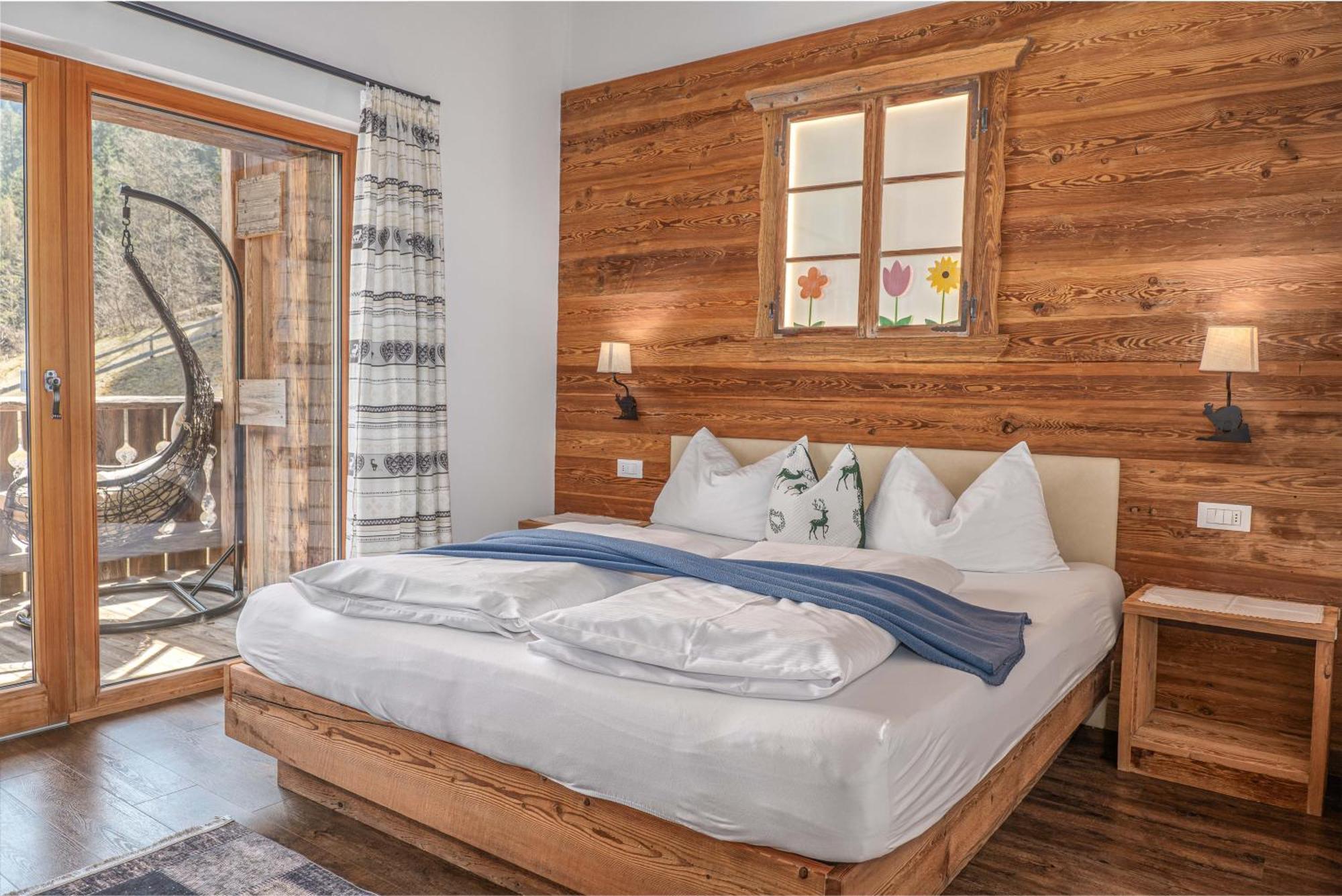 Alpine Mountain Chalet San Vigilio Di Marebbe Luaran gambar