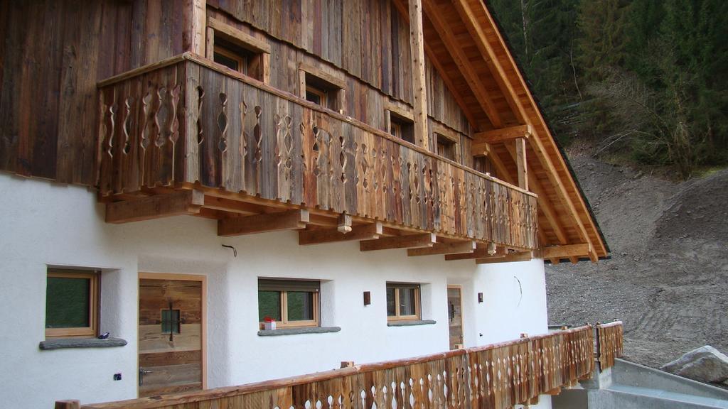 Alpine Mountain Chalet San Vigilio Di Marebbe Luaran gambar